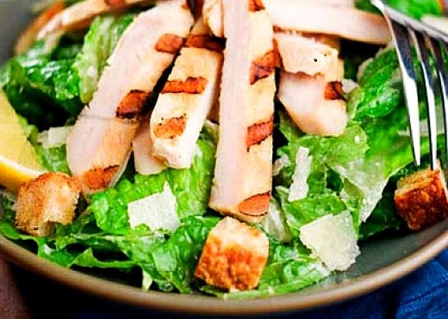 Grilled chicken with salad is a healthy choice. Advoid any coated meat or deep fried vegetables such as hash browns in these salads