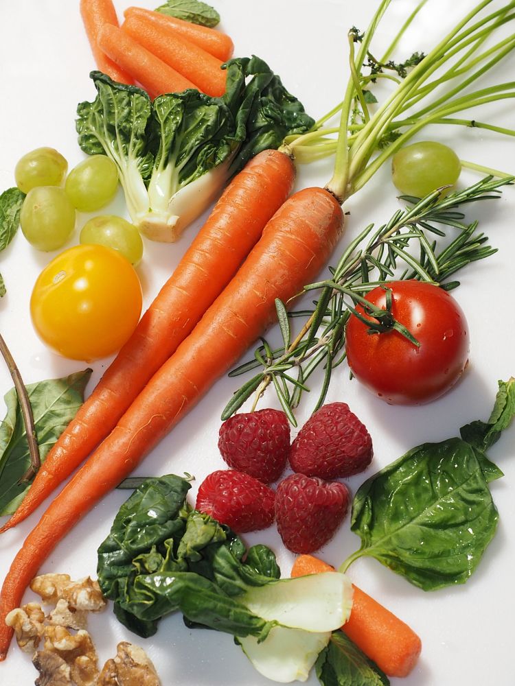 Many types of fruit and vegetables are rich in Antioxidants