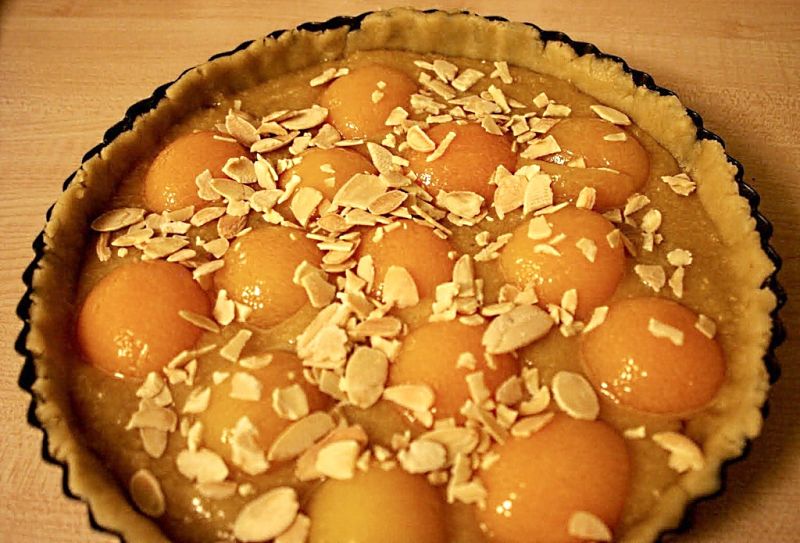 Apricot and Almond Pie 