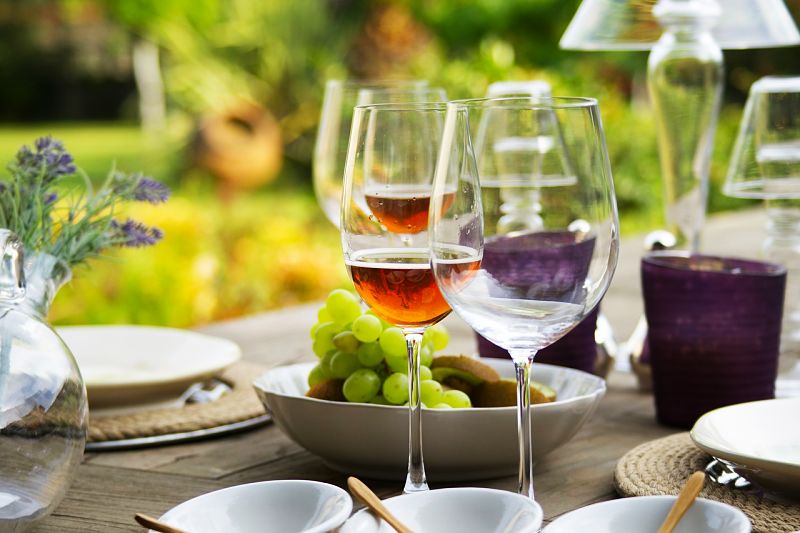 Discover how to choose the best wine for your next dinner party or when you are treating guests to a special meal