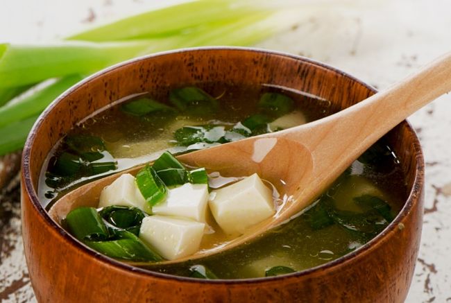 Miso soup recipe - discover the many other ways to use miso on a wide range of uses and recipes