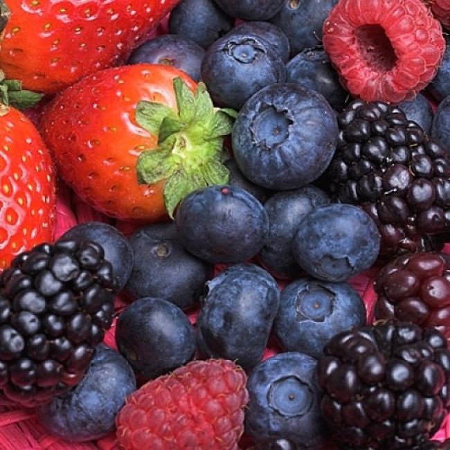 Fruits have natural colors that can be used to color various dishes